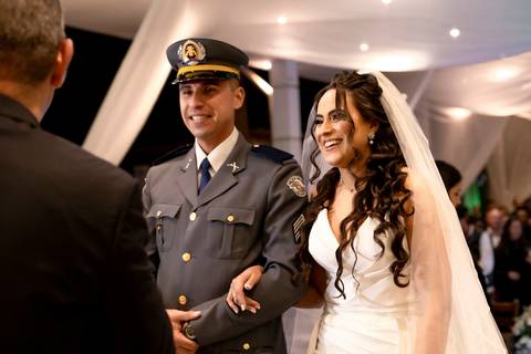 As melhores ideias e inspirações criativas de fotos de casamento registradas por fotógrafos profissionais de eventos da empresa Criativus Foto e Vídeo no Espaço Villa Borghese II'