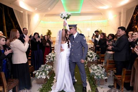 As melhores ideias e inspirações criativas de fotos de casamento registradas por fotógrafos profissionais de eventos da empresa Criativus Foto e Vídeo no Espaço Villa Borghese II'