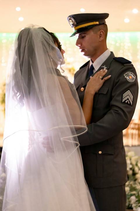 As melhores ideias e inspirações criativas de fotos de casamento registradas por fotógrafos profissionais de eventos da empresa Criativus Foto e Vídeo no Espaço Villa Borghese II'