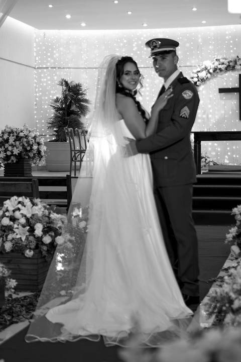 As melhores ideias e inspirações criativas de fotos de casamento registradas por fotógrafos profissionais de eventos da empresa Criativus Foto e Vídeo no Espaço Villa Borghese II'