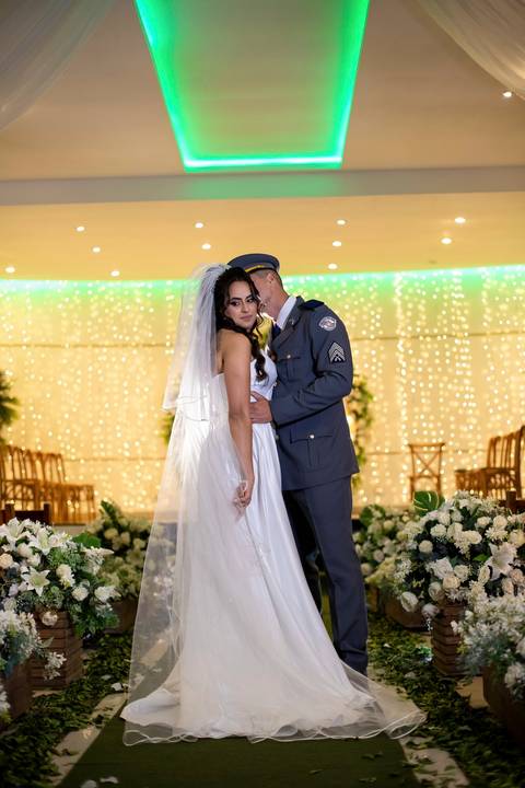 As melhores ideias e inspirações criativas de fotos de casamento registradas por fotógrafos profissionais de eventos da empresa Criativus Foto e Vídeo no Espaço Villa Borghese II'