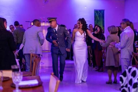 As melhores ideias e inspirações criativas de fotos de casamento registradas por fotógrafos profissionais de eventos da empresa Criativus Foto e Vídeo no Espaço Villa Borghese II'