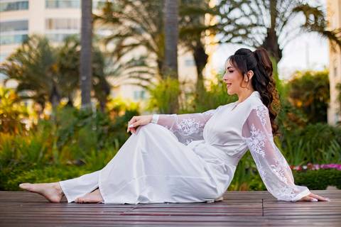 As melhores ideias e inspirações criativas de fotos de casamento registradas por fotógrafos profissionais de eventos da empresa Criativus Foto e Vídeo no Condomínio em Alphaville'