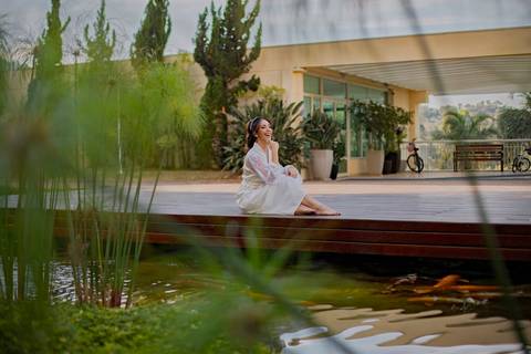 As melhores ideias e inspirações criativas de fotos de casamento registradas por fotógrafos profissionais de eventos da empresa Criativus Foto e Vídeo no Condomínio em Alphaville'