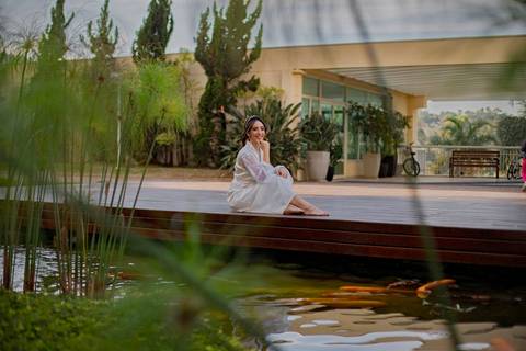 As melhores ideias e inspirações criativas de fotos de casamento registradas por fotógrafos profissionais de eventos da empresa Criativus Foto e Vídeo no Condomínio em Alphaville'