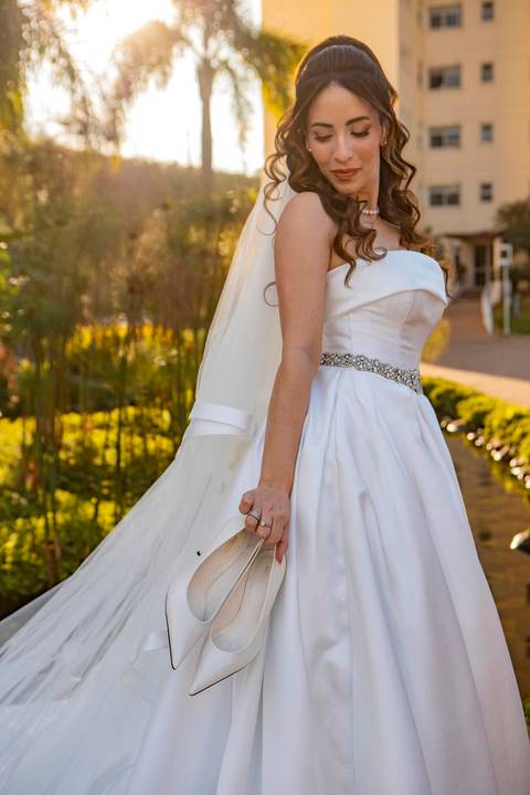 As melhores ideias e inspirações criativas de fotos de casamento registradas por fotógrafos profissionais de eventos da empresa Criativus Foto e Vídeo no Condomínio em Alphaville'