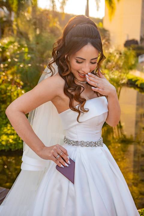 As melhores ideias e inspirações criativas de fotos de casamento registradas por fotógrafos profissionais de eventos da empresa Criativus Foto e Vídeo no Condomínio em Alphaville'