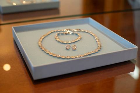 As melhores ideias e inspirações criativas de fotos de casamento registradas por fotógrafos profissionais de eventos da empresa Criativus Foto e Vídeo no Condomínio em Alphaville'