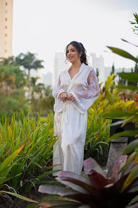 As melhores ideias e inspirações criativas de fotos de casamento registradas por fotógrafos profissionais de eventos da empresa Criativus Foto e Vídeo no Condomínio em Alphaville'