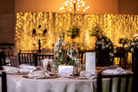 As melhores ideias e inspirações criativas de fotos de casamento registradas por fotógrafos profissionais de eventos da empresa Criativus Foto e Vídeo no Espaço Santini '