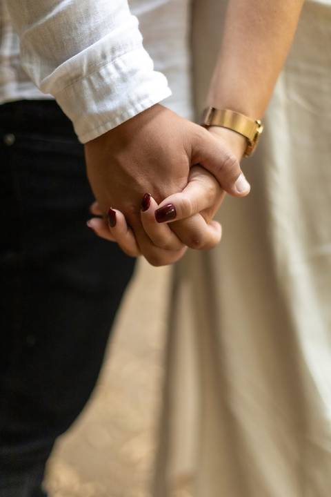As melhores ideias e inspirações criativas de fotos de ensaio pré casamento registradas por fotógrafos profissionais de eventos da empresa Criativus Foto e Vídeo no Parque Cemucam'