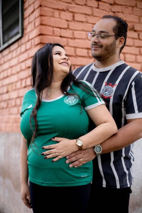 As melhores ideias e inspirações criativas de fotos de ensaio pré casamento registradas por fotógrafos profissionais de eventos da empresa Criativus Foto e Vídeo no Parque Cemucam'