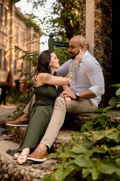 As melhores ideias e inspirações criativas de fotos de ensaio pré casamento registradas por fotógrafos profissionais de eventos da empresa Criativus Foto e Vídeo no  Parque da Luz'
