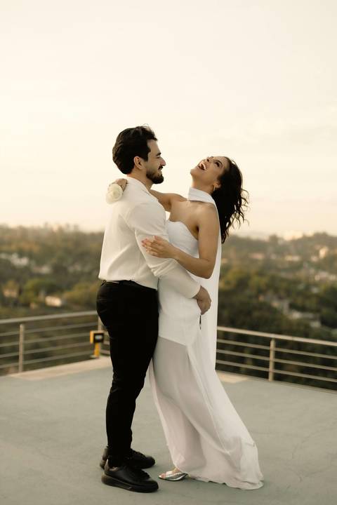 As melhores ideias e inspirações criativas de fotos de casamento registradas por fotógrafos profissionais de eventos da empresa Criativus Foto e Vídeo no Heliponto em São Paulo'