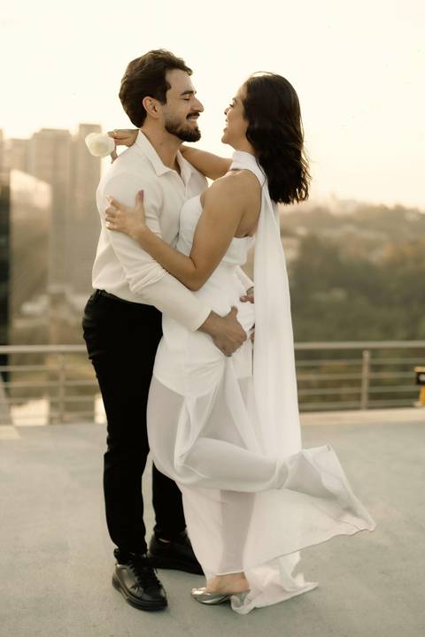 As melhores ideias e inspirações criativas de fotos de casamento registradas por fotógrafos profissionais de eventos da empresa Criativus Foto e Vídeo no Heliponto em São Paulo'