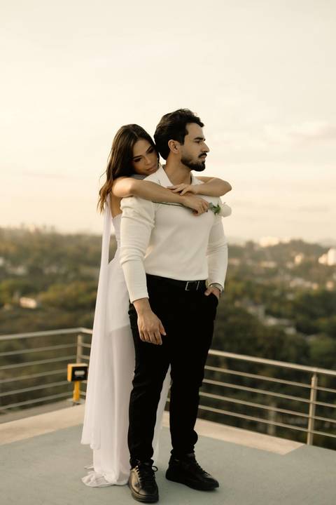 As melhores ideias e inspirações criativas de fotos de casamento registradas por fotógrafos profissionais de eventos da empresa Criativus Foto e Vídeo no Heliponto em São Paulo'