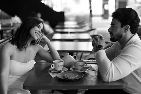 As melhores ideias e inspirações criativas de fotos de casamento registradas por fotógrafos profissionais de eventos da empresa Criativus Foto e Vídeo feito em no Santo Café em São Paulo'