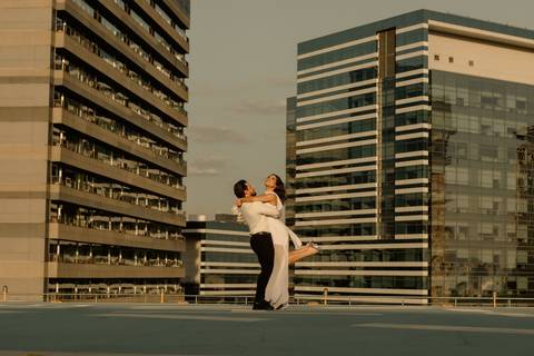 As melhores ideias e inspirações criativas de fotos de casamento registradas por fotógrafos profissionais de eventos da empresa Criativus Foto e Vídeo no Heliponto em São Paulo'