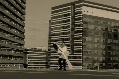 As melhores ideias e inspirações criativas de fotos de casamento registradas por fotógrafos profissionais de eventos da empresa Criativus Foto e Vídeo no Heliponto em São Paulo'