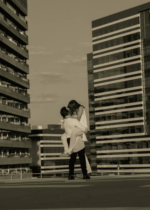 As melhores ideias e inspirações criativas de fotos de casamento registradas por fotógrafos profissionais de eventos da empresa Criativus Foto e Vídeo no Heliponto em São Paulo'