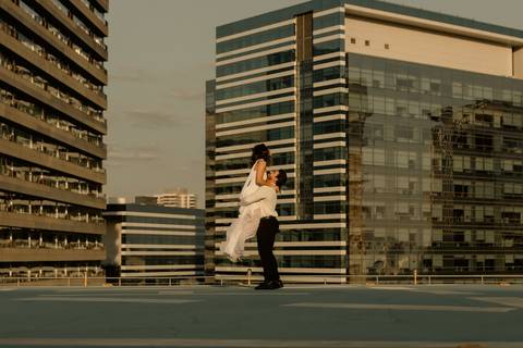 As melhores ideias e inspirações criativas de fotos de casamento registradas por fotógrafos profissionais de eventos da empresa Criativus Foto e Vídeo no Heliponto em São Paulo'