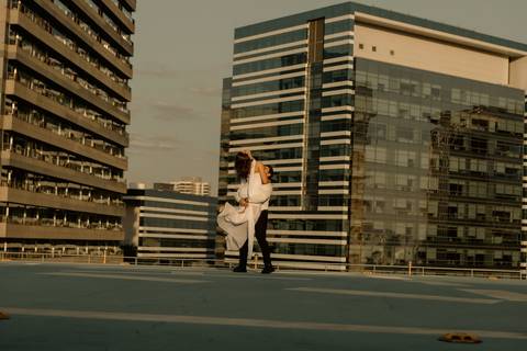 As melhores ideias e inspirações criativas de fotos de casamento registradas por fotógrafos profissionais de eventos da empresa Criativus Foto e Vídeo no Heliponto em São Paulo'