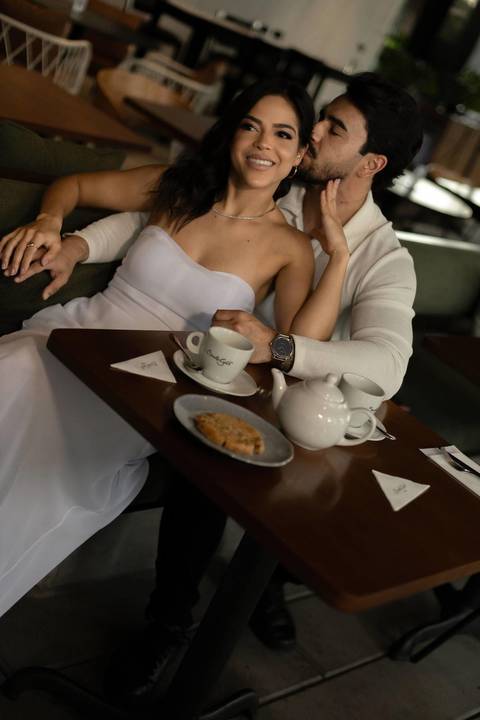 As melhores ideias e inspirações criativas de fotos de casamento registradas por fotógrafos profissionais de eventos da empresa Criativus Foto e Vídeo feito em no Santo Café em São Paulo'
