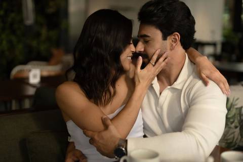 As melhores ideias e inspirações criativas de fotos de casamento registradas por fotógrafos profissionais de eventos da empresa Criativus Foto e Vídeo feito em no Santo Café em São Paulo'