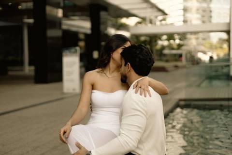 As melhores ideias e inspirações criativas de fotos de casamento registradas por fotógrafos profissionais de eventos da empresa Criativus Foto e Vídeo no Heliponto em São Paulo'