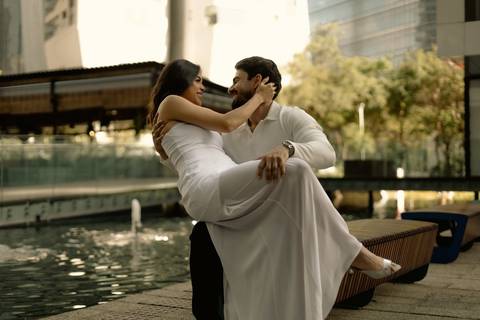 As melhores ideias e inspirações criativas de fotos de casamento registradas por fotógrafos profissionais de eventos da empresa Criativus Foto e Vídeo no Heliponto em São Paulo'