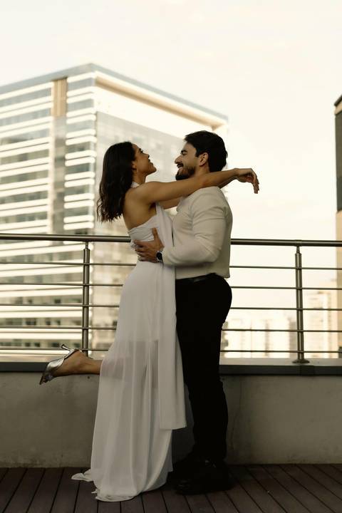 As melhores ideias e inspirações criativas de fotos de casamento registradas por fotógrafos profissionais de eventos da empresa Criativus Foto e Vídeo no Heliponto em São Paulo'