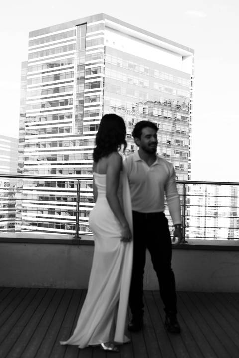 As melhores ideias e inspirações criativas de fotos de casamento registradas por fotógrafos profissionais de eventos da empresa Criativus Foto e Vídeo no Heliponto em São Paulo'