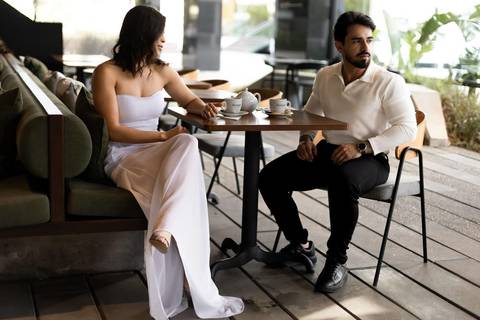 As melhores ideias e inspirações criativas de fotos de casamento registradas por fotógrafos profissionais de eventos da empresa Criativus Foto e Vídeo feito em no Santo Café em São Paulo'