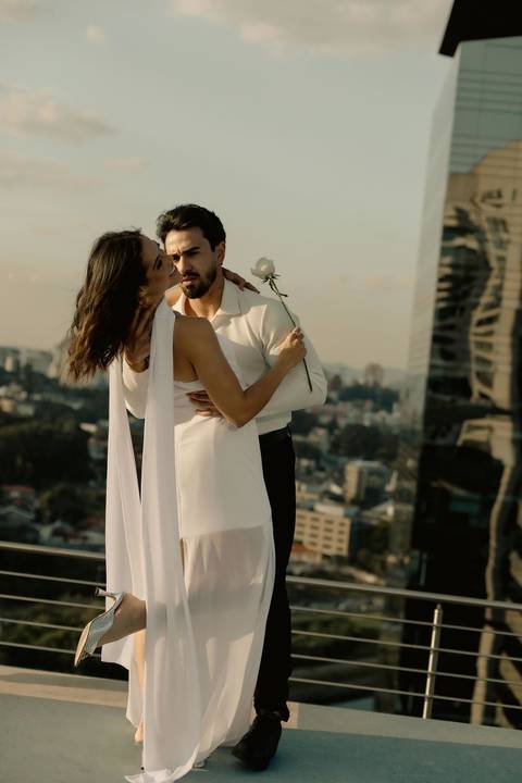 As melhores ideias e inspirações criativas de fotos de casamento registradas por fotógrafos profissionais de eventos da empresa Criativus Foto e Vídeo no Heliponto em São Paulo'