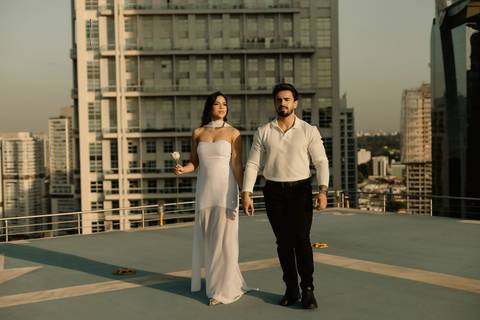 As melhores ideias e inspirações criativas de fotos de casamento registradas por fotógrafos profissionais de eventos da empresa Criativus Foto e Vídeo no Heliponto em São Paulo'