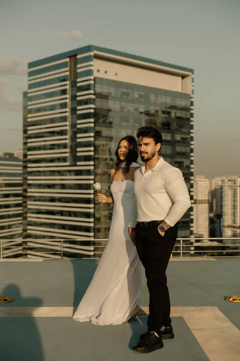 As melhores ideias e inspirações criativas de fotos de casamento registradas por fotógrafos profissionais de eventos da empresa Criativus Foto e Vídeo no Heliponto em São Paulo'