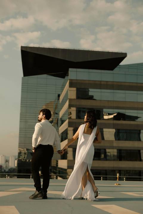 As melhores ideias e inspirações criativas de fotos de casamento registradas por fotógrafos profissionais de eventos da empresa Criativus Foto e Vídeo no Heliponto em São Paulo'