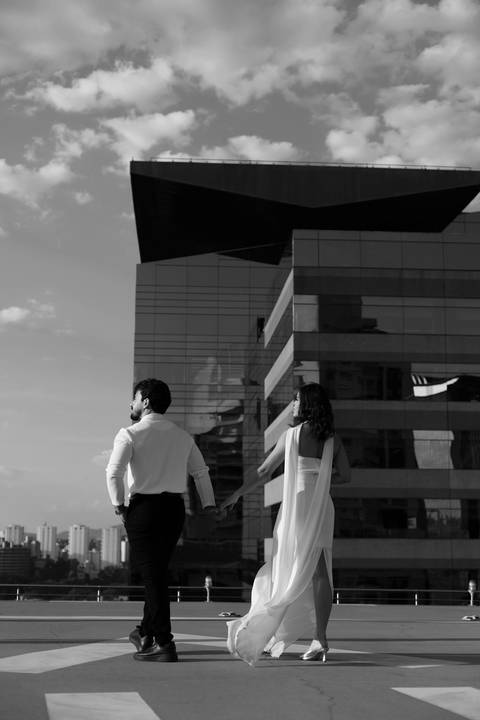 As melhores ideias e inspirações criativas de fotos de casamento registradas por fotógrafos profissionais de eventos da empresa Criativus Foto e Vídeo no Heliponto em São Paulo'