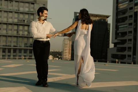 As melhores ideias e inspirações criativas de fotos de casamento registradas por fotógrafos profissionais de eventos da empresa Criativus Foto e Vídeo no Heliponto em São Paulo'