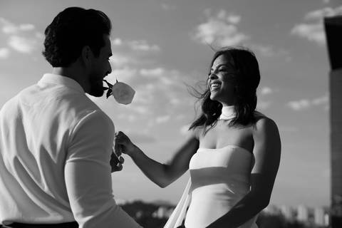 As melhores ideias e inspirações criativas de fotos de casamento registradas por fotógrafos profissionais de eventos da empresa Criativus Foto e Vídeo no Heliponto em São Paulo'