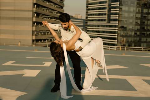 As melhores ideias e inspirações criativas de fotos de casamento registradas por fotógrafos profissionais de eventos da empresa Criativus Foto e Vídeo no Heliponto em São Paulo'