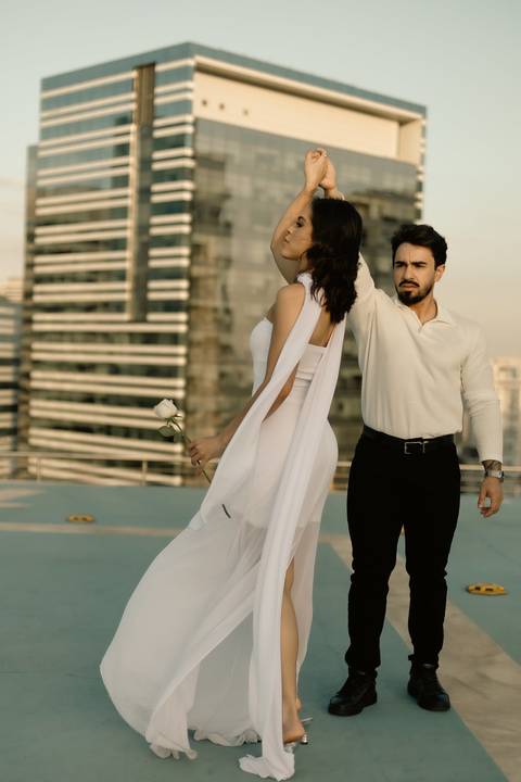 As melhores ideias e inspirações criativas de fotos de casamento registradas por fotógrafos profissionais de eventos da empresa Criativus Foto e Vídeo no Heliponto em São Paulo'