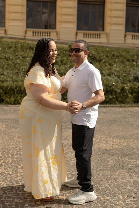 As melhores ideias e inspirações criativas de fotos de ensaio de Bodas de 25 anos registradas por fotógrafos profissionais de eventos da empresa Criativus Foto e Vídeo no Museu do Ipiranga'