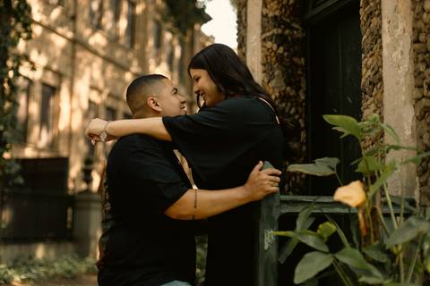 As melhores ideias e inspirações criativas de fotos de ensaio pré casamento registradas por fotógrafos profissionais de eventos da empresa Criativus Foto e Vídeo no  Parque da Luz - SP'