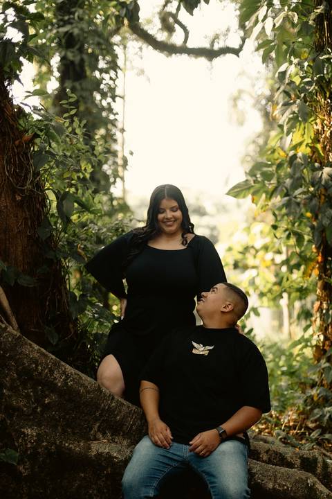 As melhores ideias e inspirações criativas de fotos de ensaio pré casamento registradas por fotógrafos profissionais de eventos da empresa Criativus Foto e Vídeo no  Parque da Luz - SP'