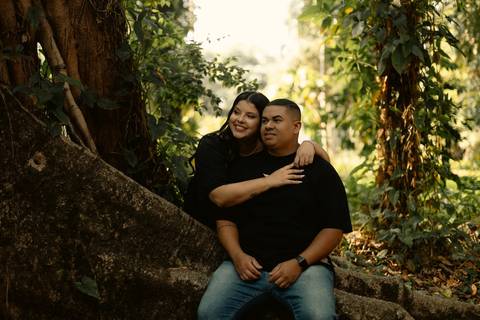 As melhores ideias e inspirações criativas de fotos de ensaio pré casamento registradas por fotógrafos profissionais de eventos da empresa Criativus Foto e Vídeo no  Parque da Luz - SP'