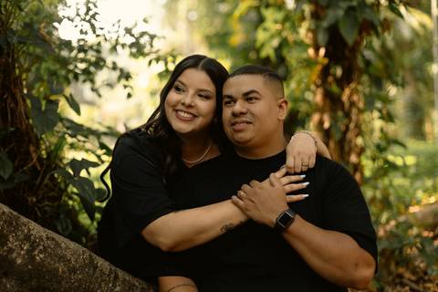 As melhores ideias e inspirações criativas de fotos de ensaio pré casamento registradas por fotógrafos profissionais de eventos da empresa Criativus Foto e Vídeo no  Parque da Luz - SP'