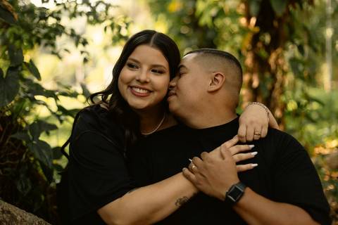 As melhores ideias e inspirações criativas de fotos de ensaio pré casamento registradas por fotógrafos profissionais de eventos da empresa Criativus Foto e Vídeo no  Parque da Luz - SP'