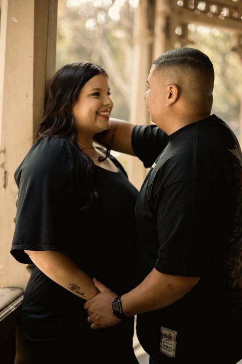 As melhores ideias e inspirações criativas de fotos de ensaio pré casamento registradas por fotógrafos profissionais de eventos da empresa Criativus Foto e Vídeo no  Parque da Luz - SP'