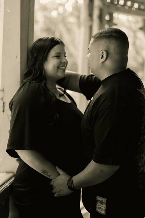 As melhores ideias e inspirações criativas de fotos de ensaio pré casamento registradas por fotógrafos profissionais de eventos da empresa Criativus Foto e Vídeo no  Parque da Luz - SP'